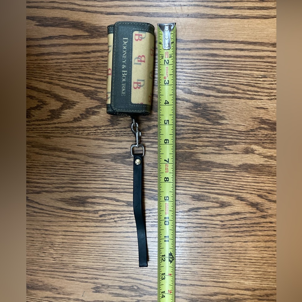✨VINTAGE✨DOONEY&BOURKE WRISTLET with strong magnetic closure🌟VERY GUC🌟 - Picture 7 of 7